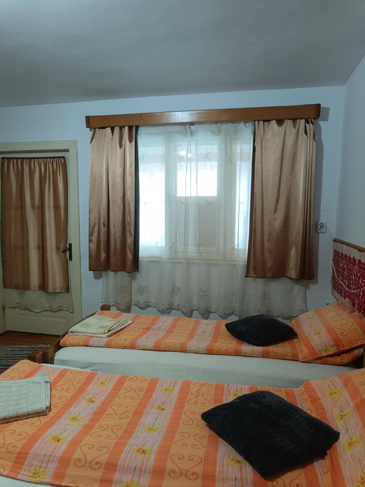 Kerekes Vendégház Rimetea Esterno foto